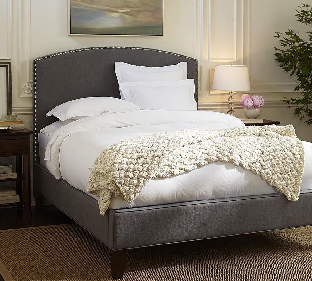 Кровать Pfeiffer Upholstered