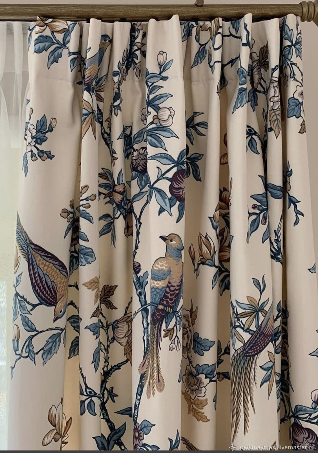 Шторы с птицами и цветами