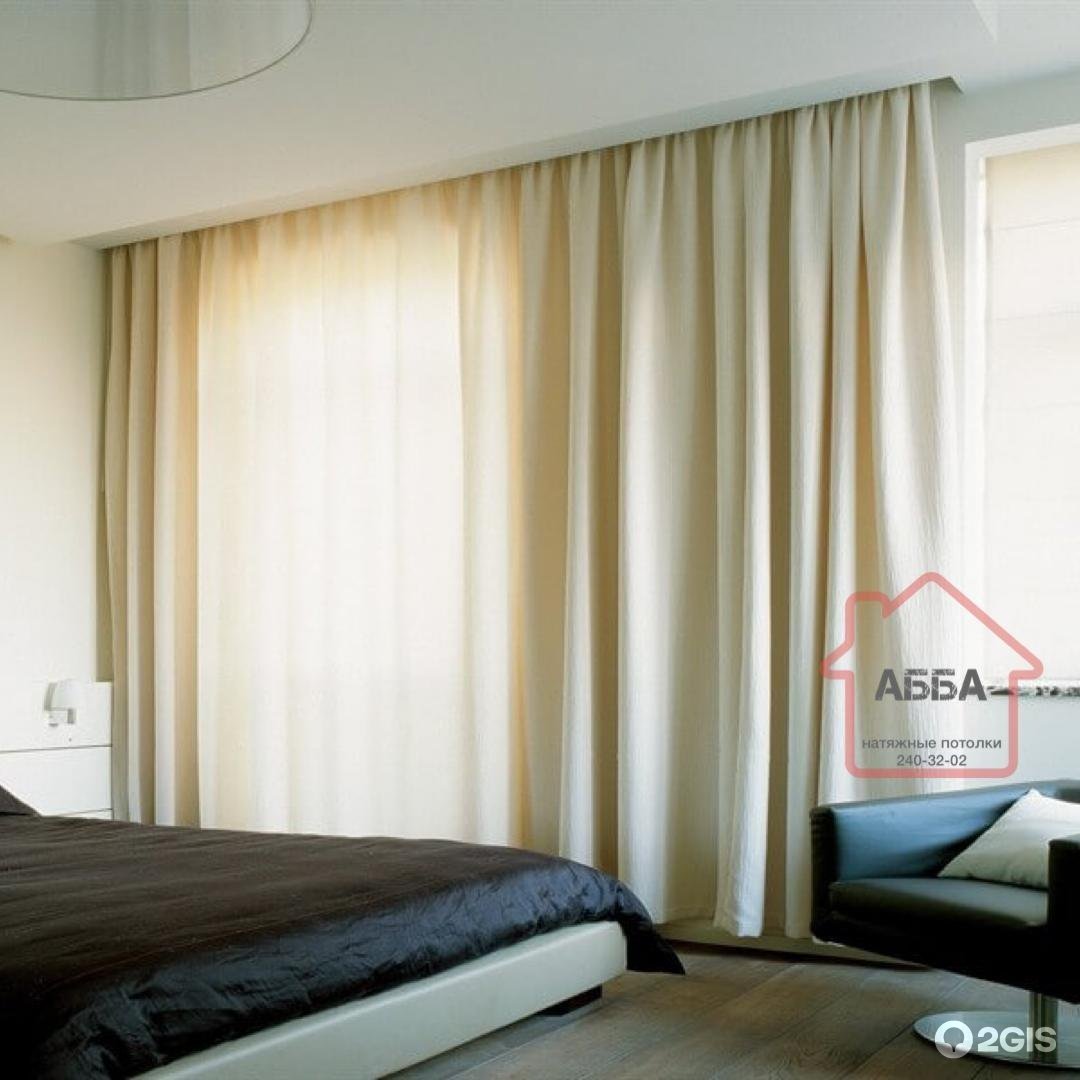 Скрытый карниз для штор в натяжном потолке