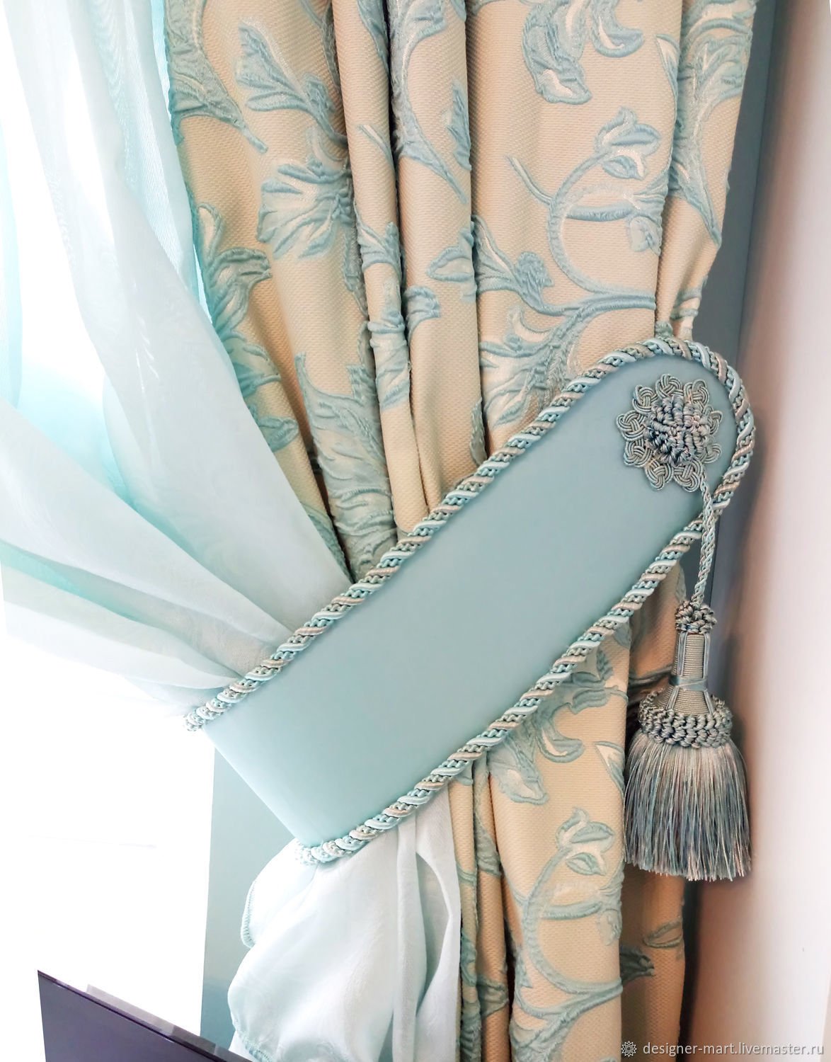 Подхваты для штор из ткани