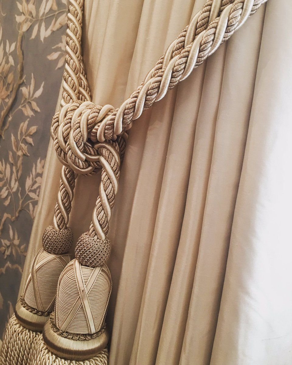 Сплести подхват из шнура