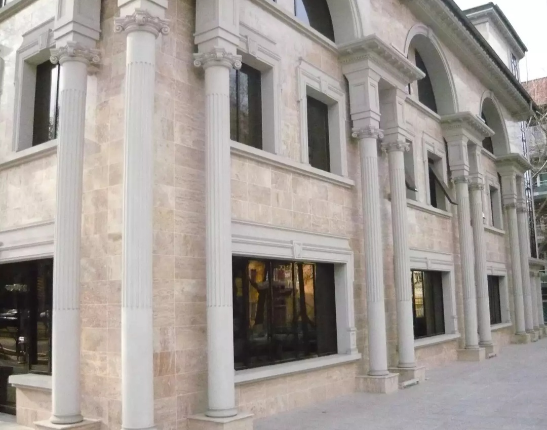 Травертин iz Travertin фасад