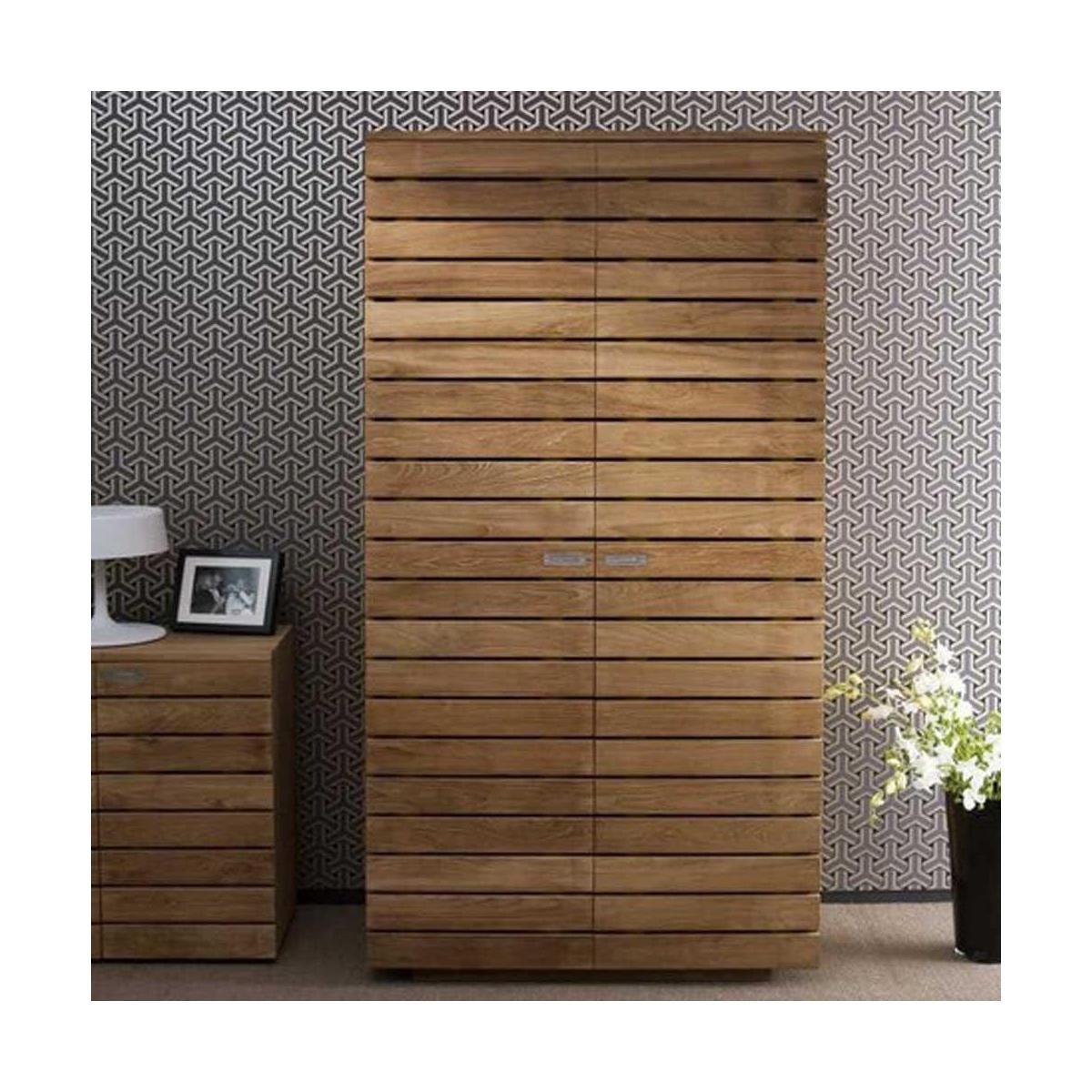 Шкаф с рейками