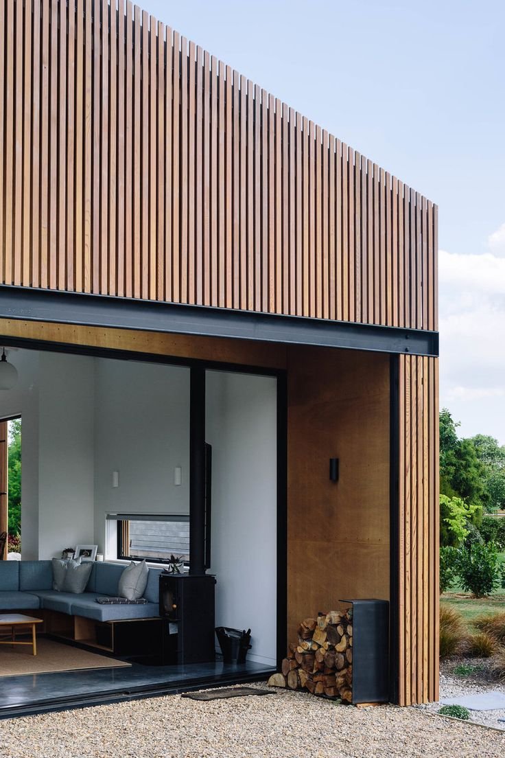 Реечный фасад здания