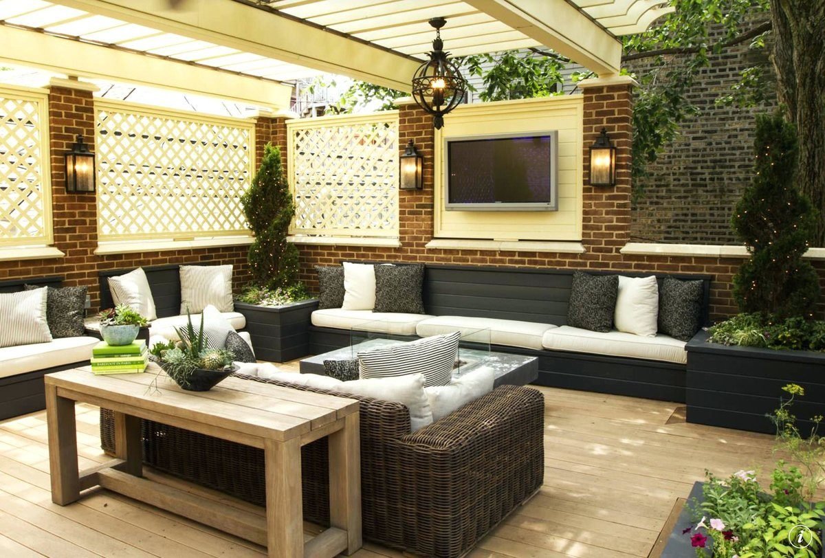 Лаунж зона с перголой