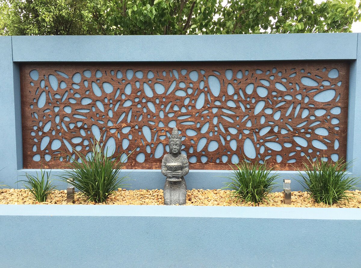 Необычные заборы из бетона