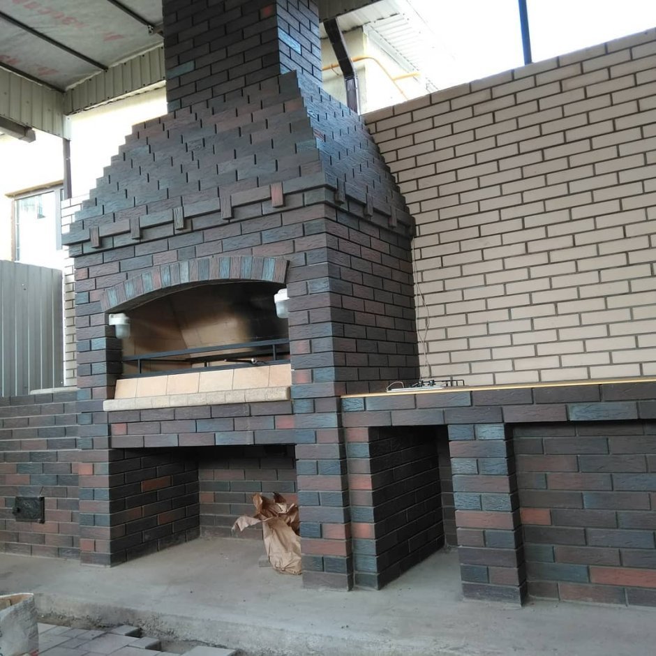 Барбекю из кирпича Браер