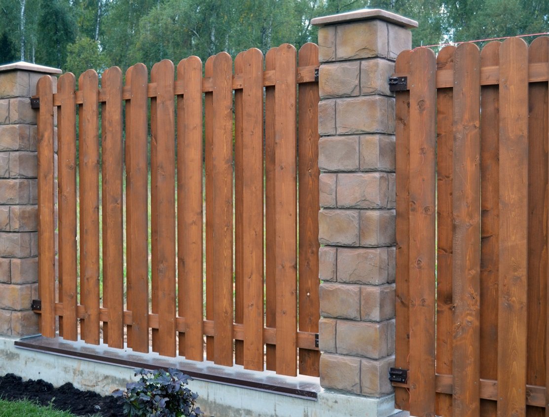 Деревянный забор