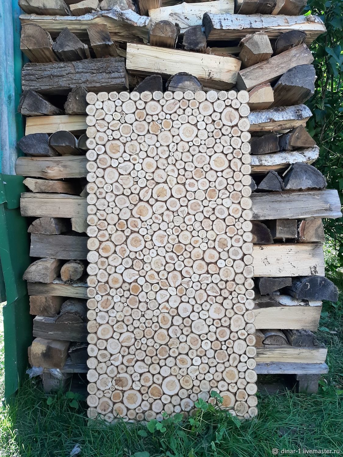 Панно из спилов можжевельника для бани