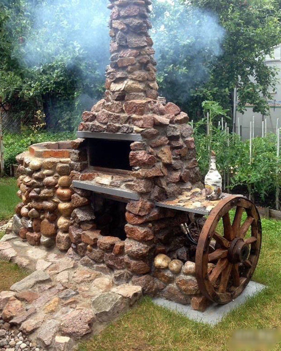 Барбекю из дикого камня