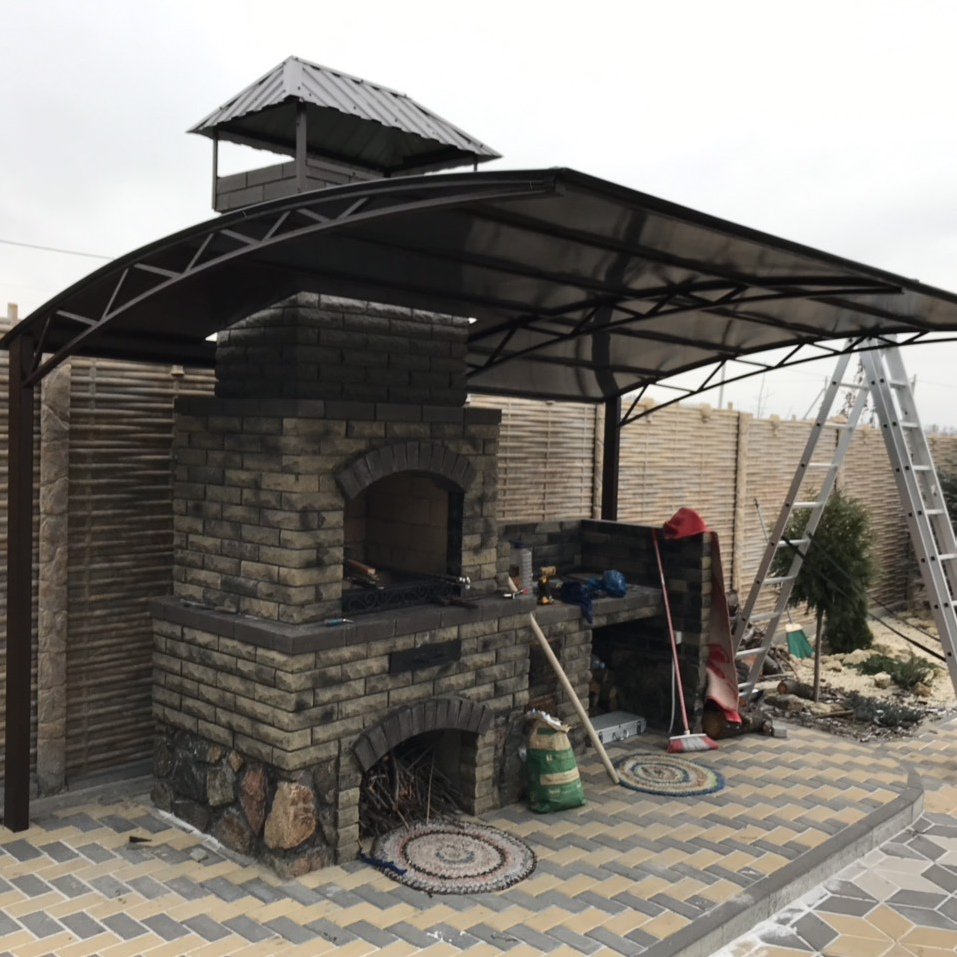 Навес над зоной барбекю из металла