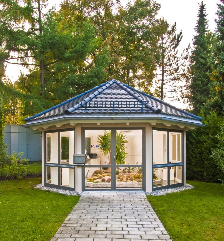 Олега Кошевого 1,зимняя беседка