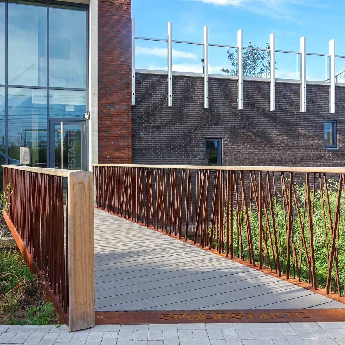 Современные ограждения