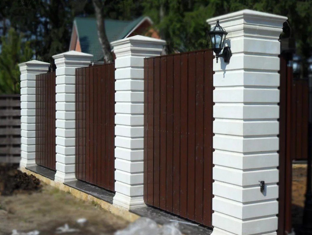 Декоративные столбы для забора