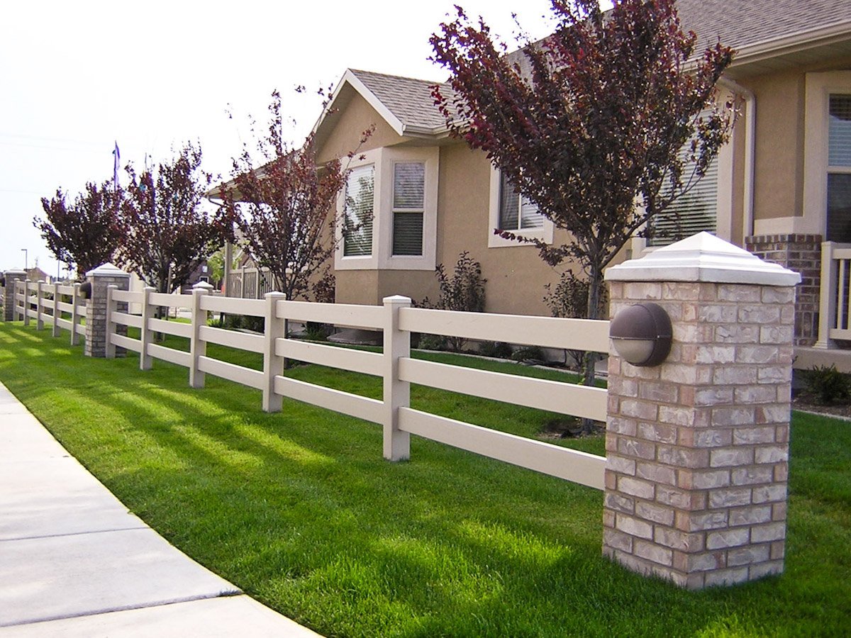 Забор на ранчо в США