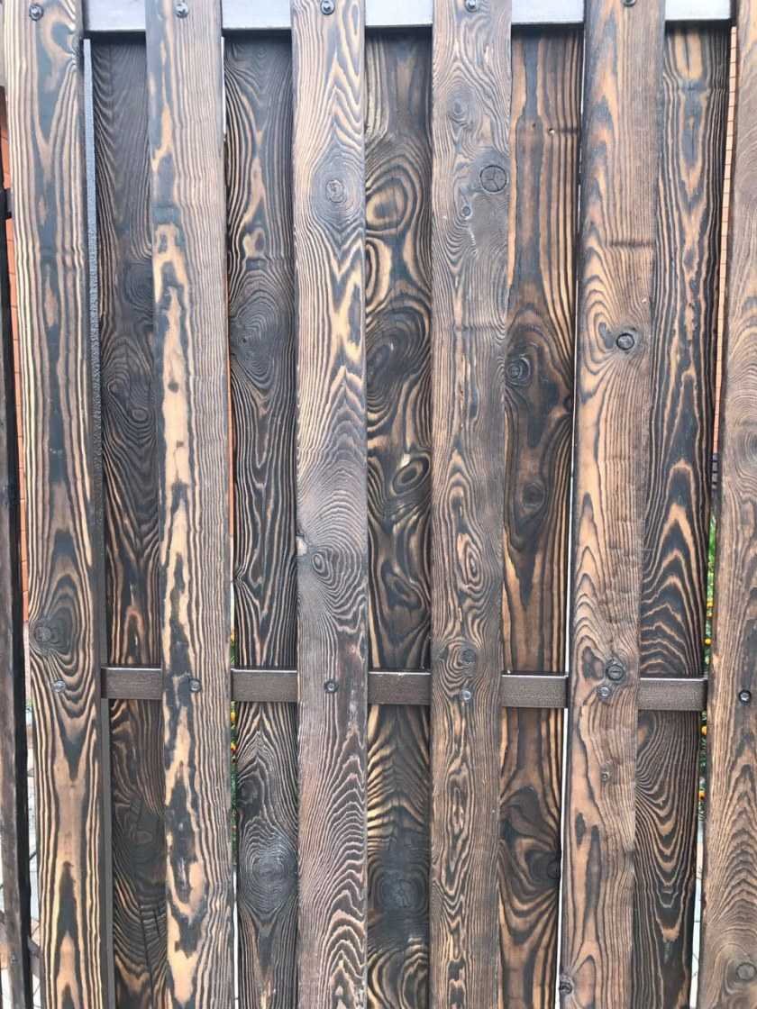 Забор из необрезной доски