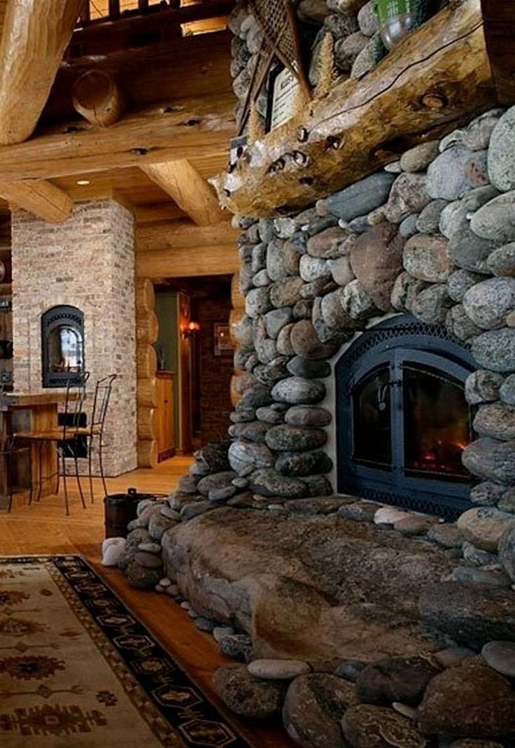 Домик из дикого камня