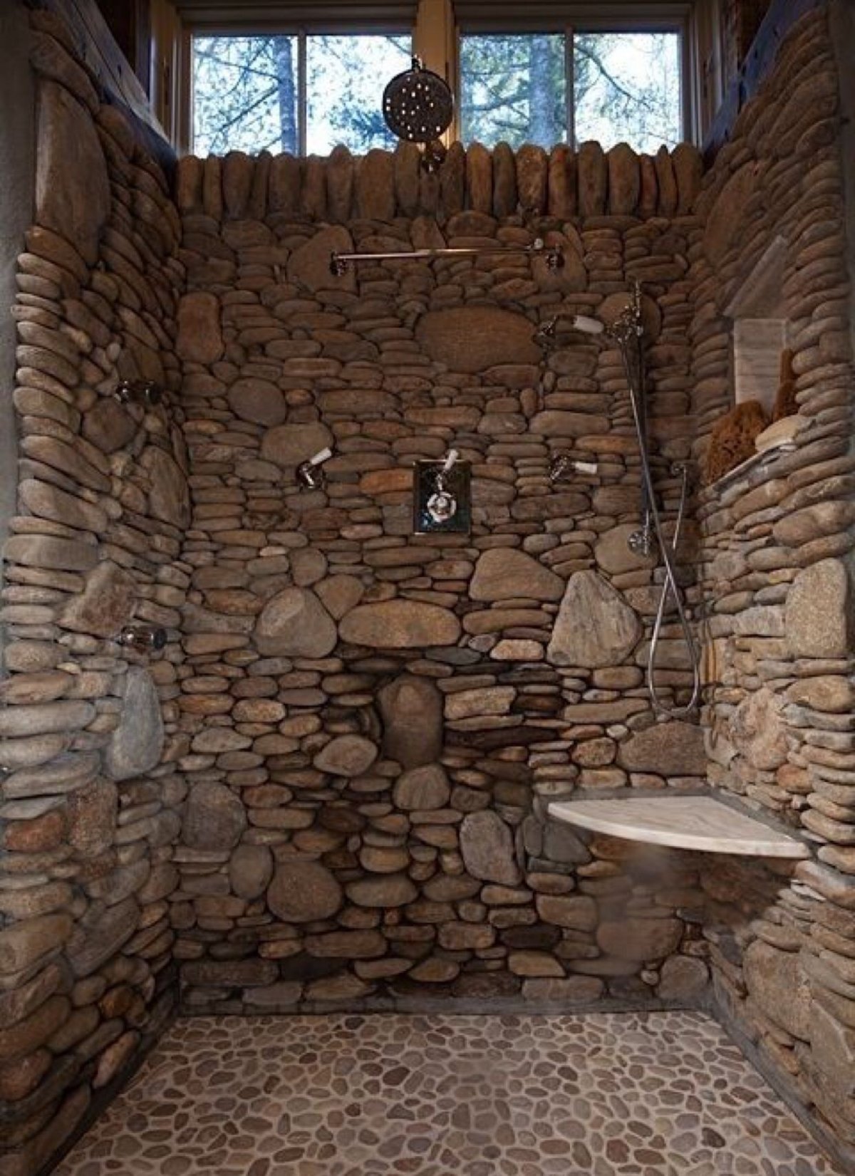 Отделка душа камнем