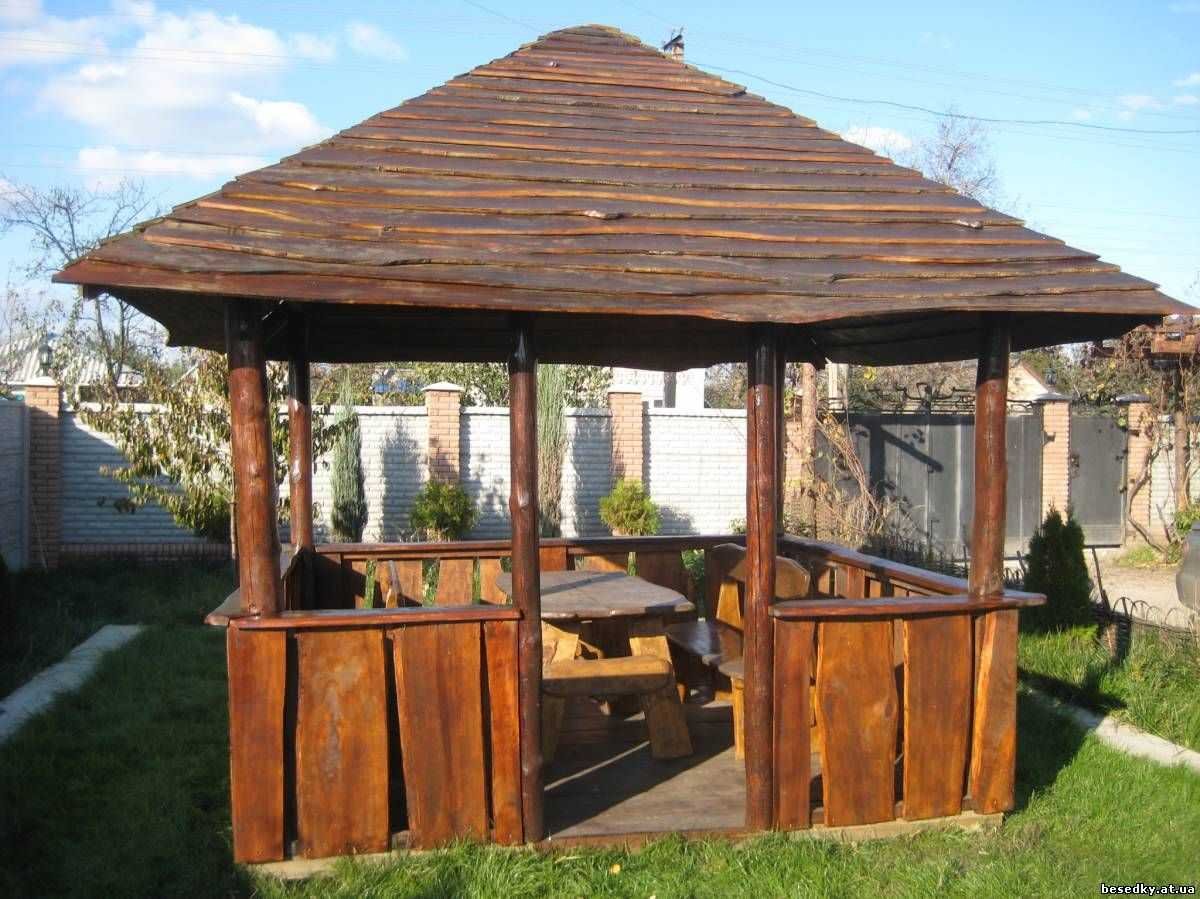 Беседка из необрезной доски