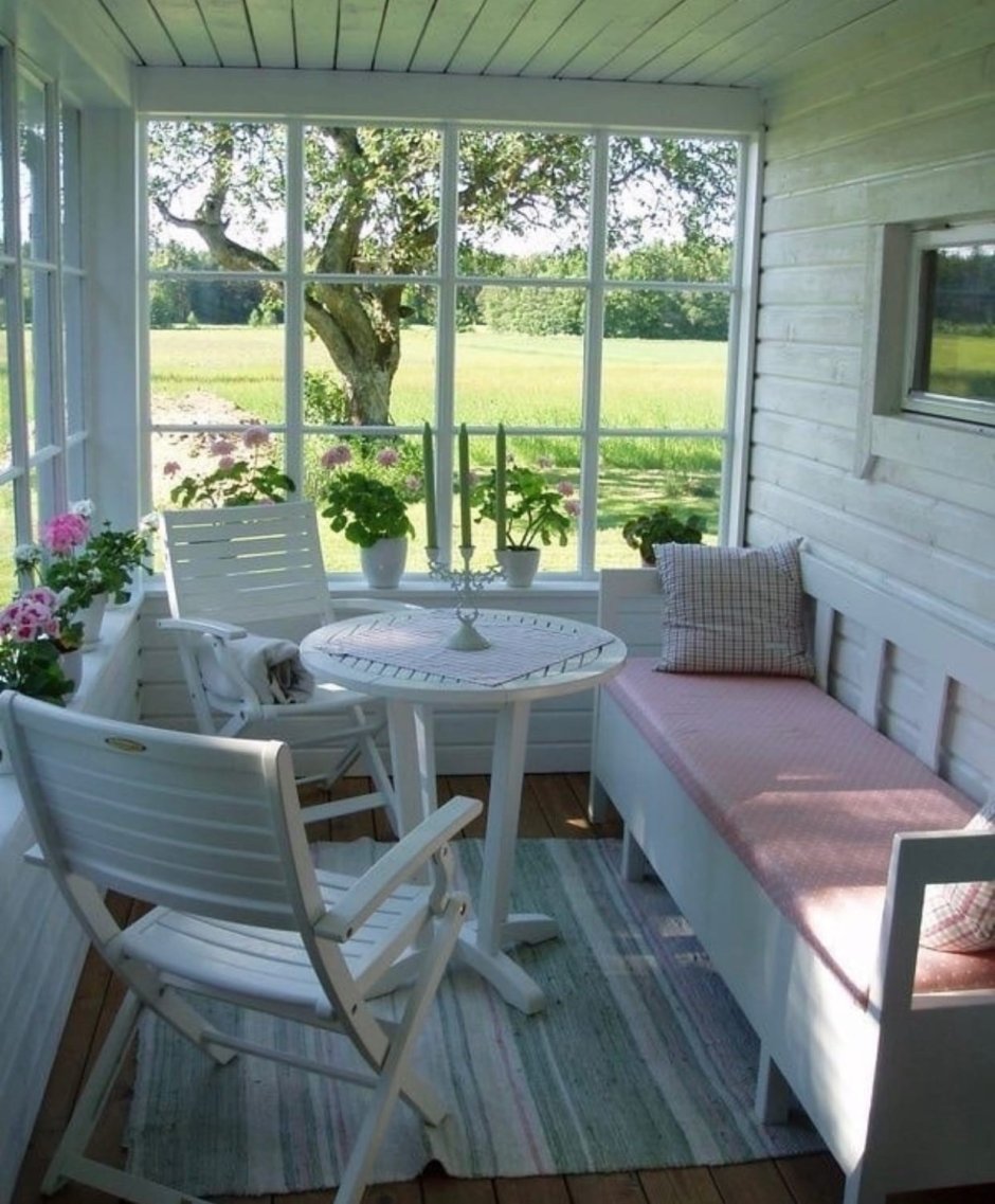 Крытая веранда на даче