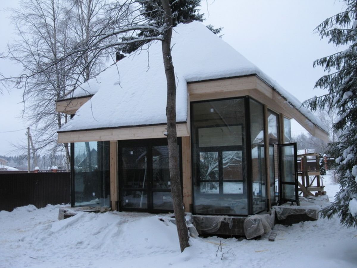 Беседки зимние остекленные