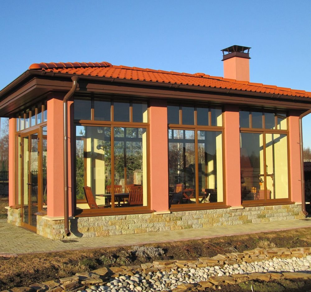 Застеккленнаая бпесспдбкка