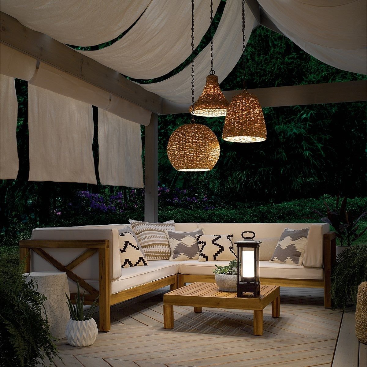 Освещение в беседке