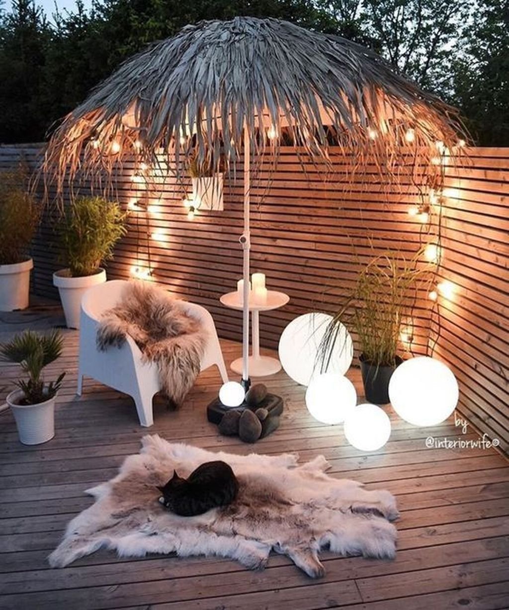 Креативное освещение в беседке