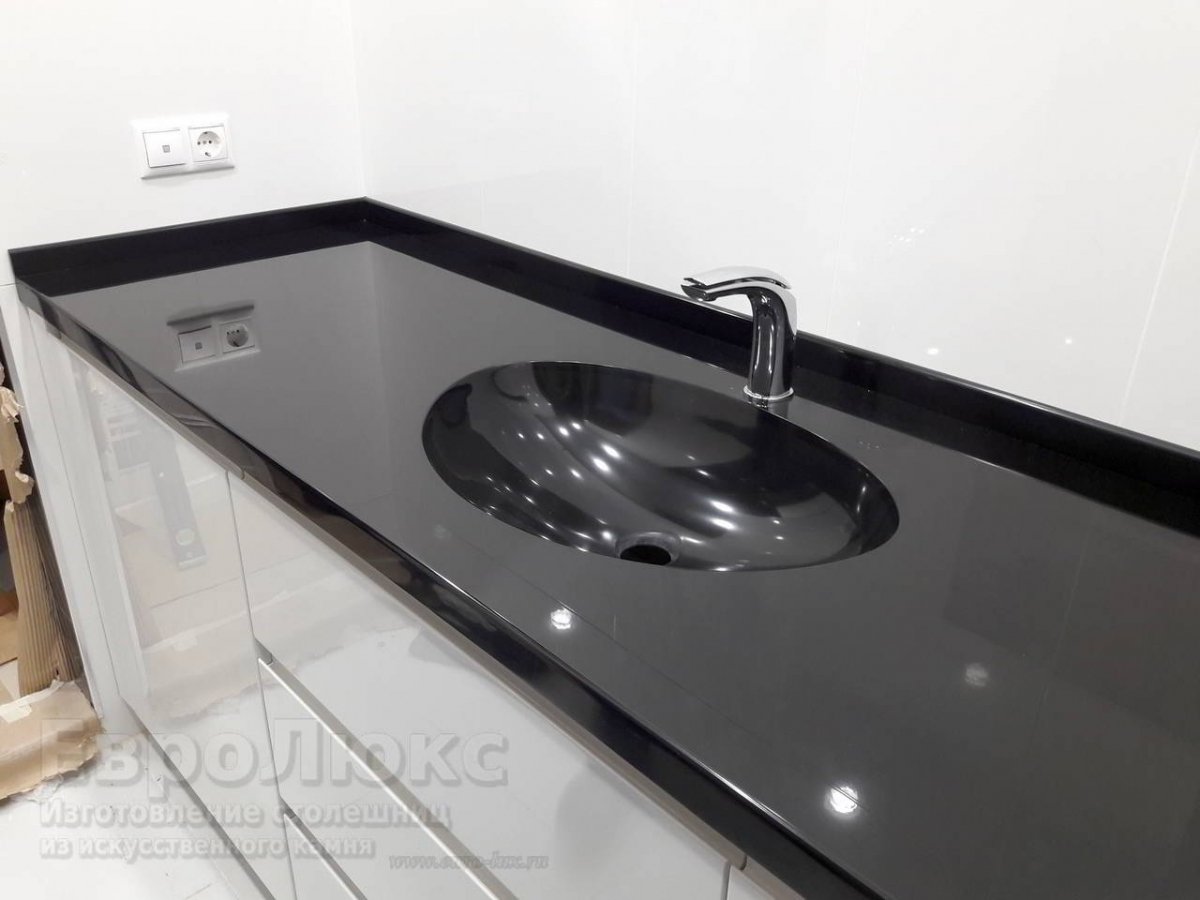 Staron on095 Onyx