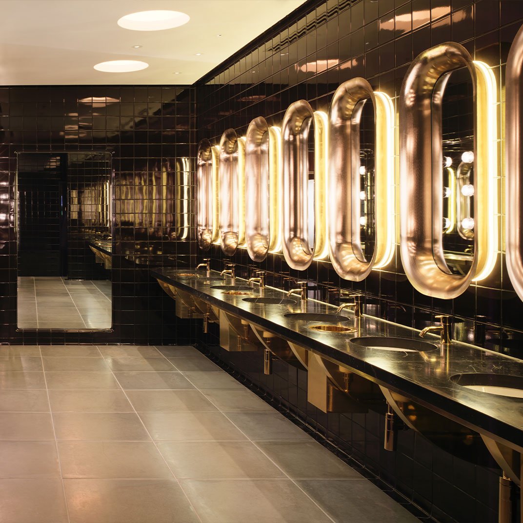 Интерьер санузла в ресторанах