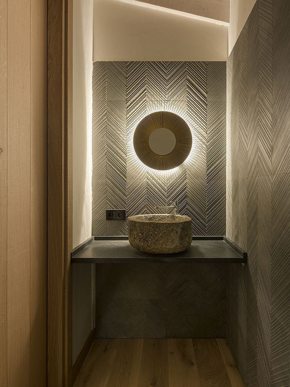 Декор туалета с подсветкой