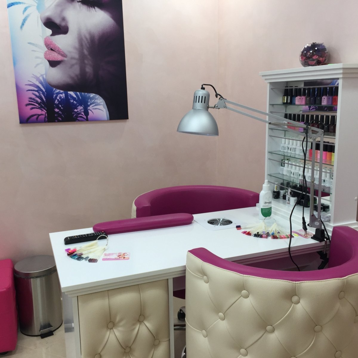 Рабочее место мастера маникюра