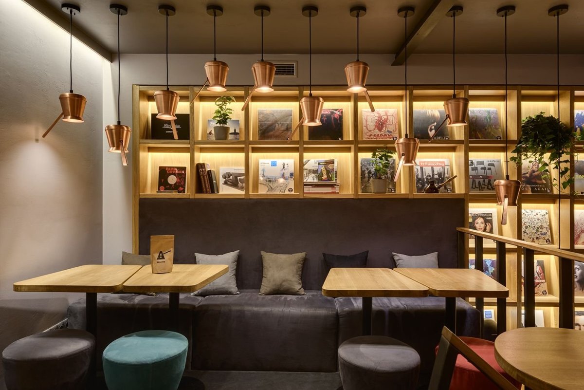 Интерьер кофейни в корейском стиле