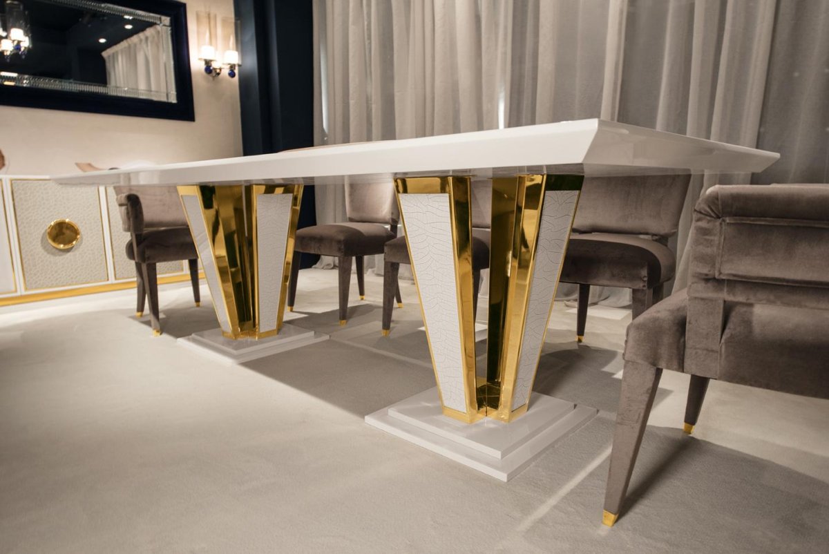 Контемпорари золото