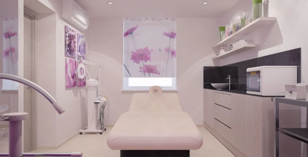 Кабинет косметолога в фиолетовом цвете