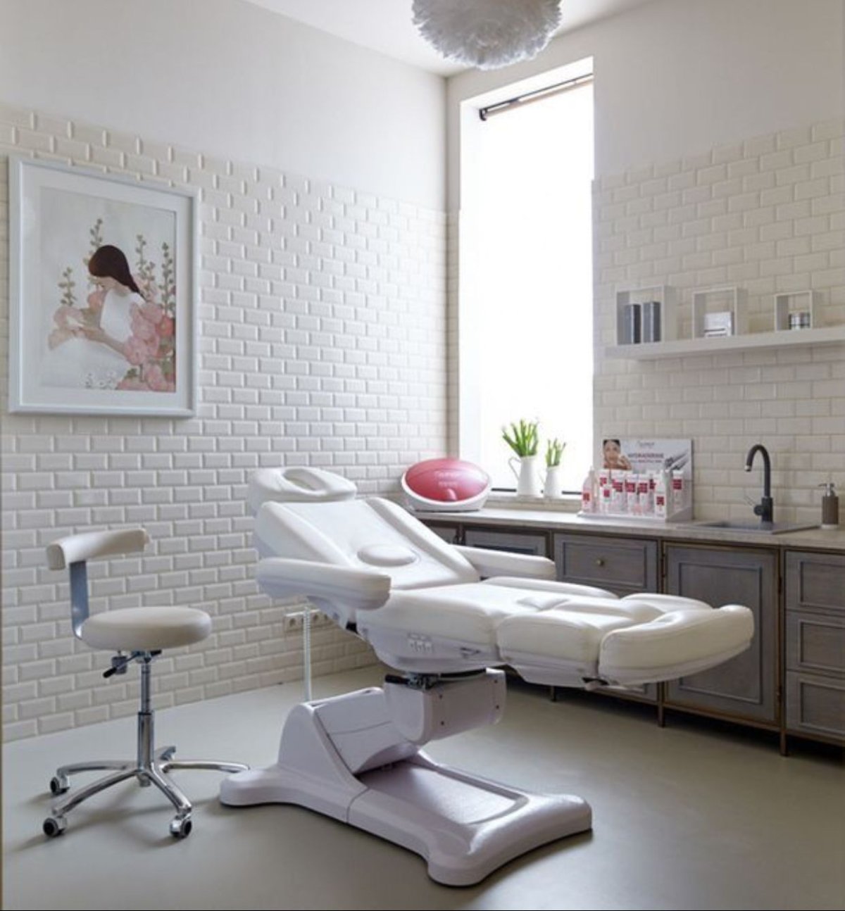 Мебель для косметологического кабинета