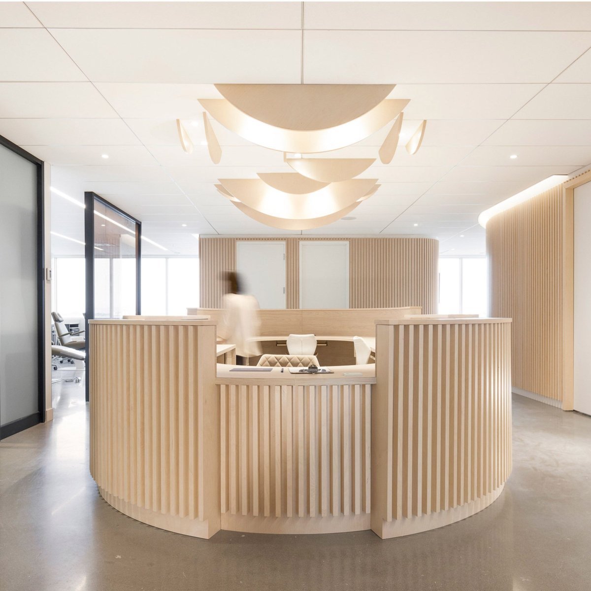 Ресепшн в современном стиле