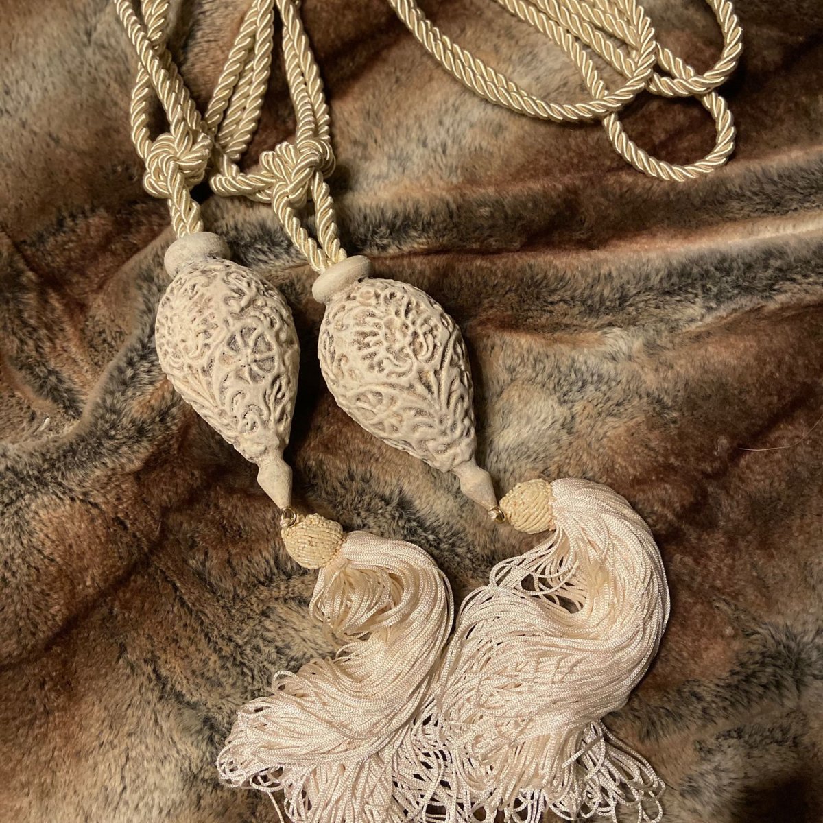 Подхваты для штор макраме