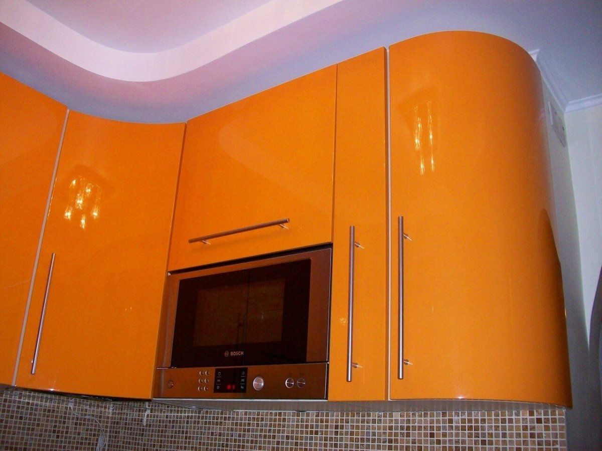 Дизайн кухни в мандариновом цвете