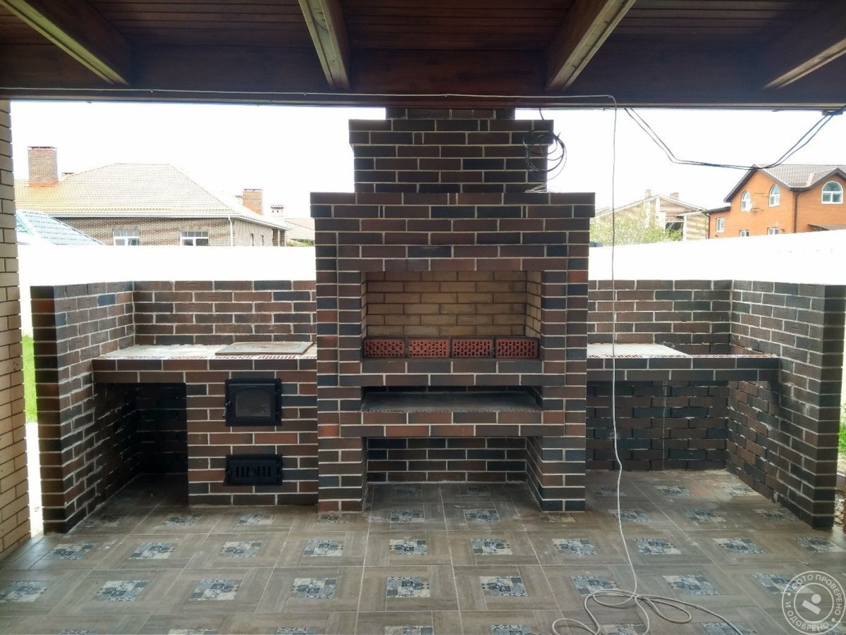 Барбекю из клинкерного кирпича