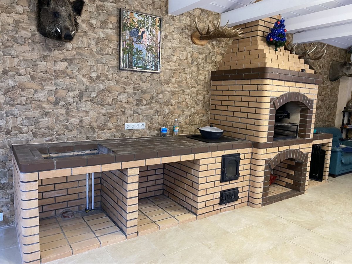 Барбекю из кирпича