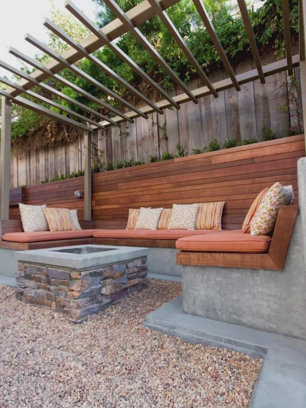 Деревянная зона отдыха