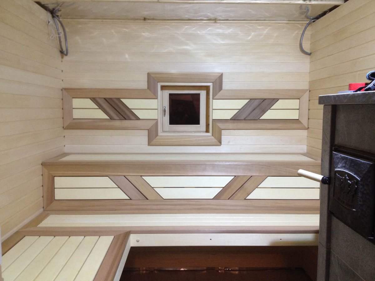 Подспинник для полка в парилку