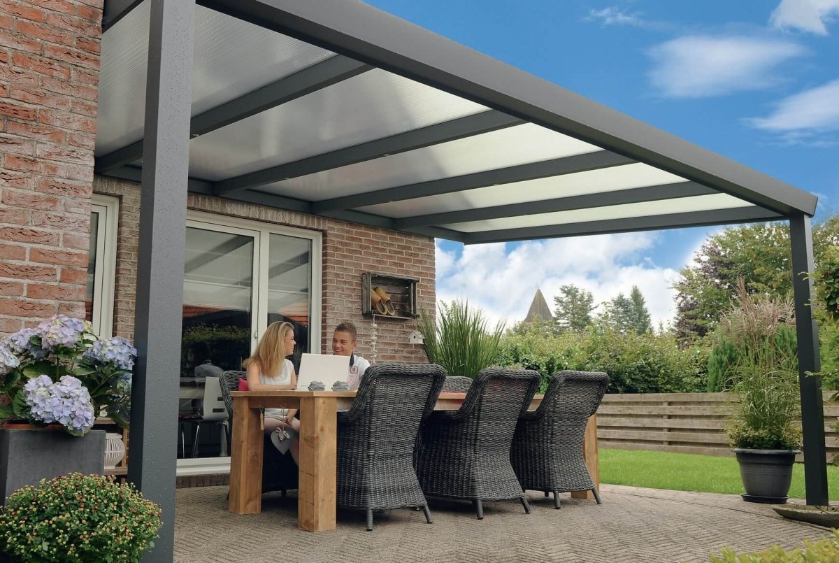 Пергола пристенная