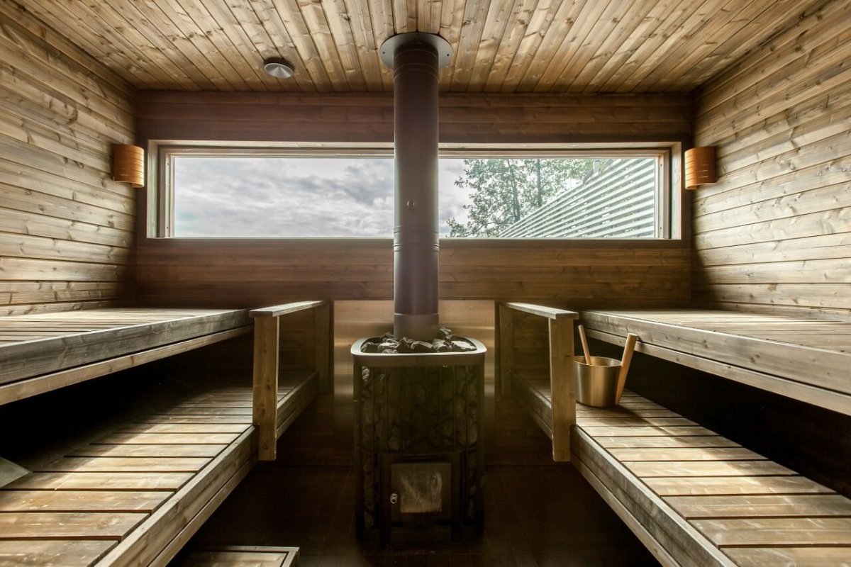 Современная баня внутри