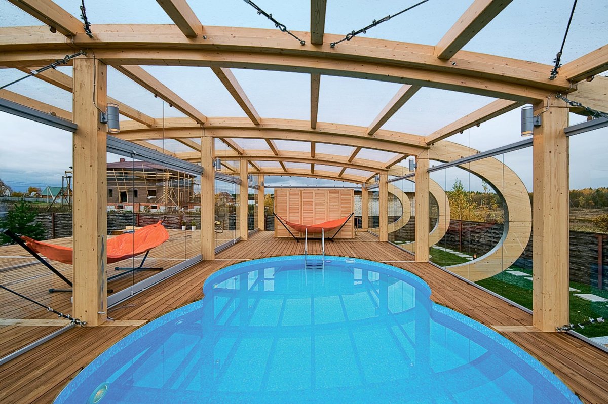 Дачный ответ с бассейном