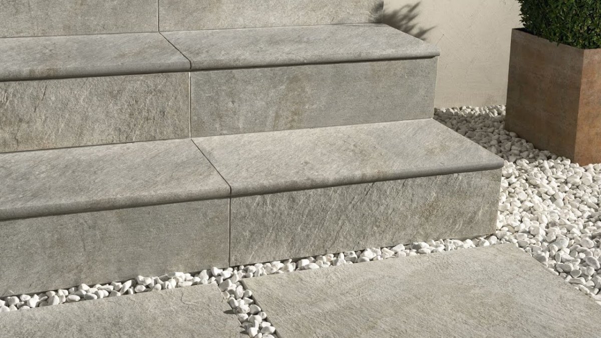 Крыльцо из керамогранита Италон