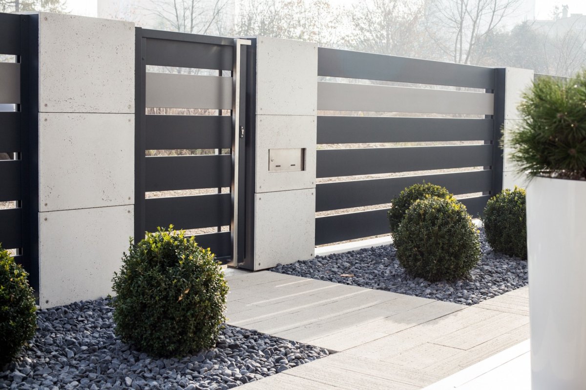 Современные заборы