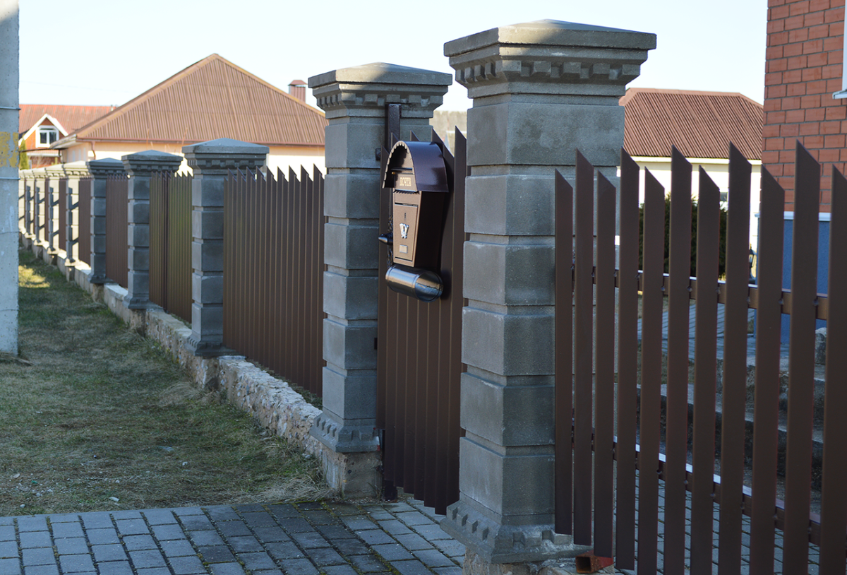 Бетонные столбы для забора