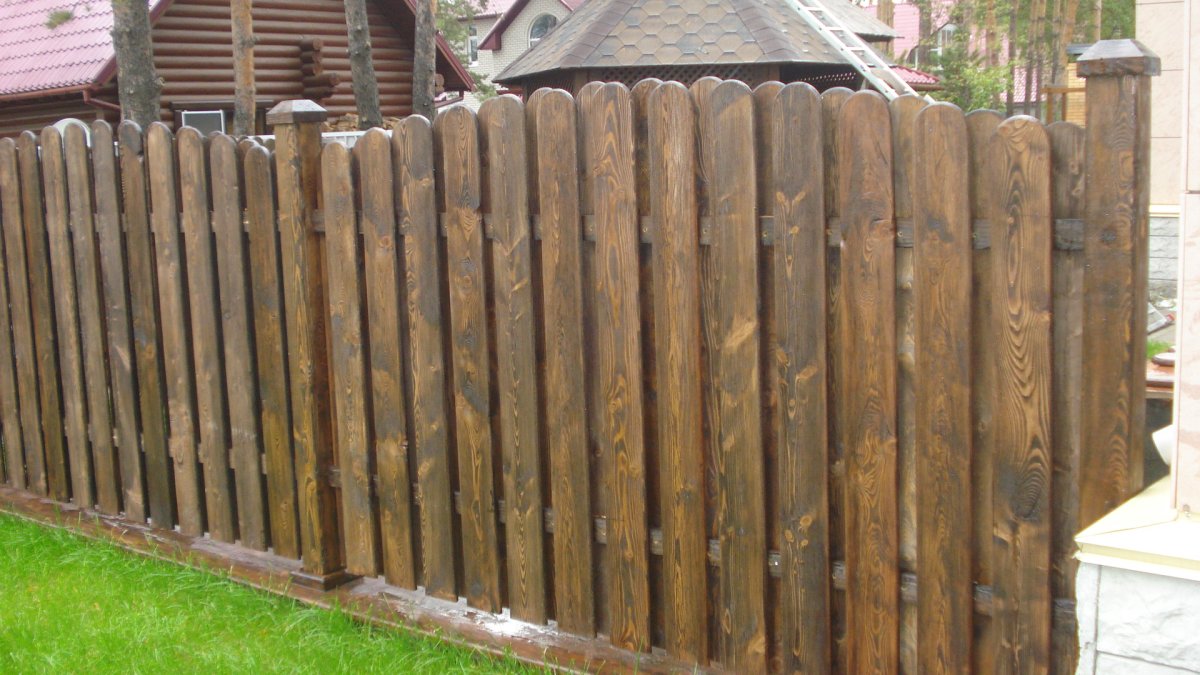 Забор из горбыля